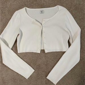 Aritzia Izzy Cardigan size small